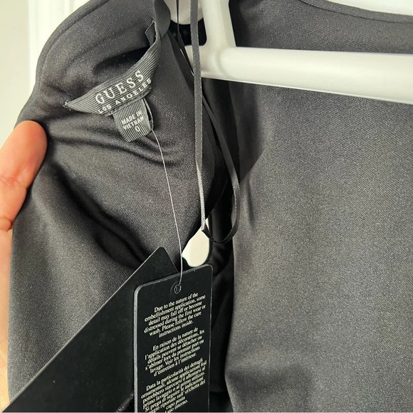 Elegant Black and White Floral Dress - Picture 7 of 8